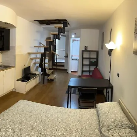 דירה Mini Loft 122 Nel Centro Di בארי
